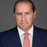 Henry Hernandez